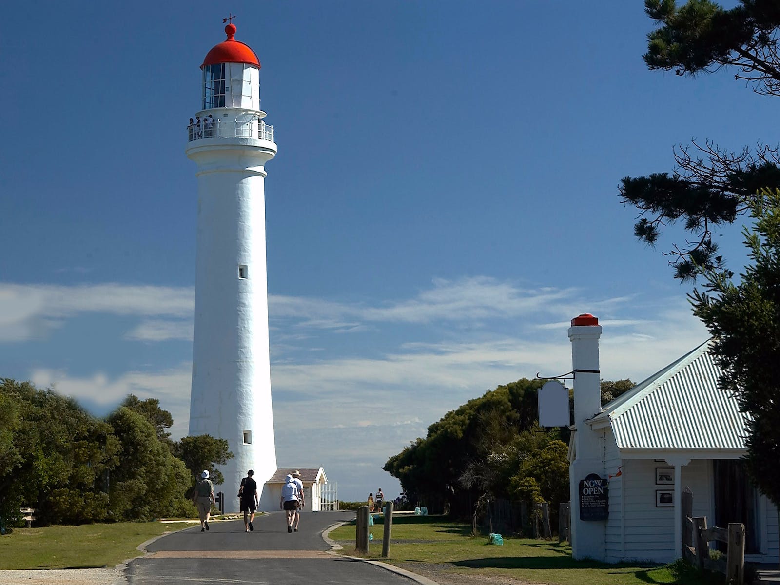 Split Point Lighthouse Aireys Inlet private tour Zebra Express