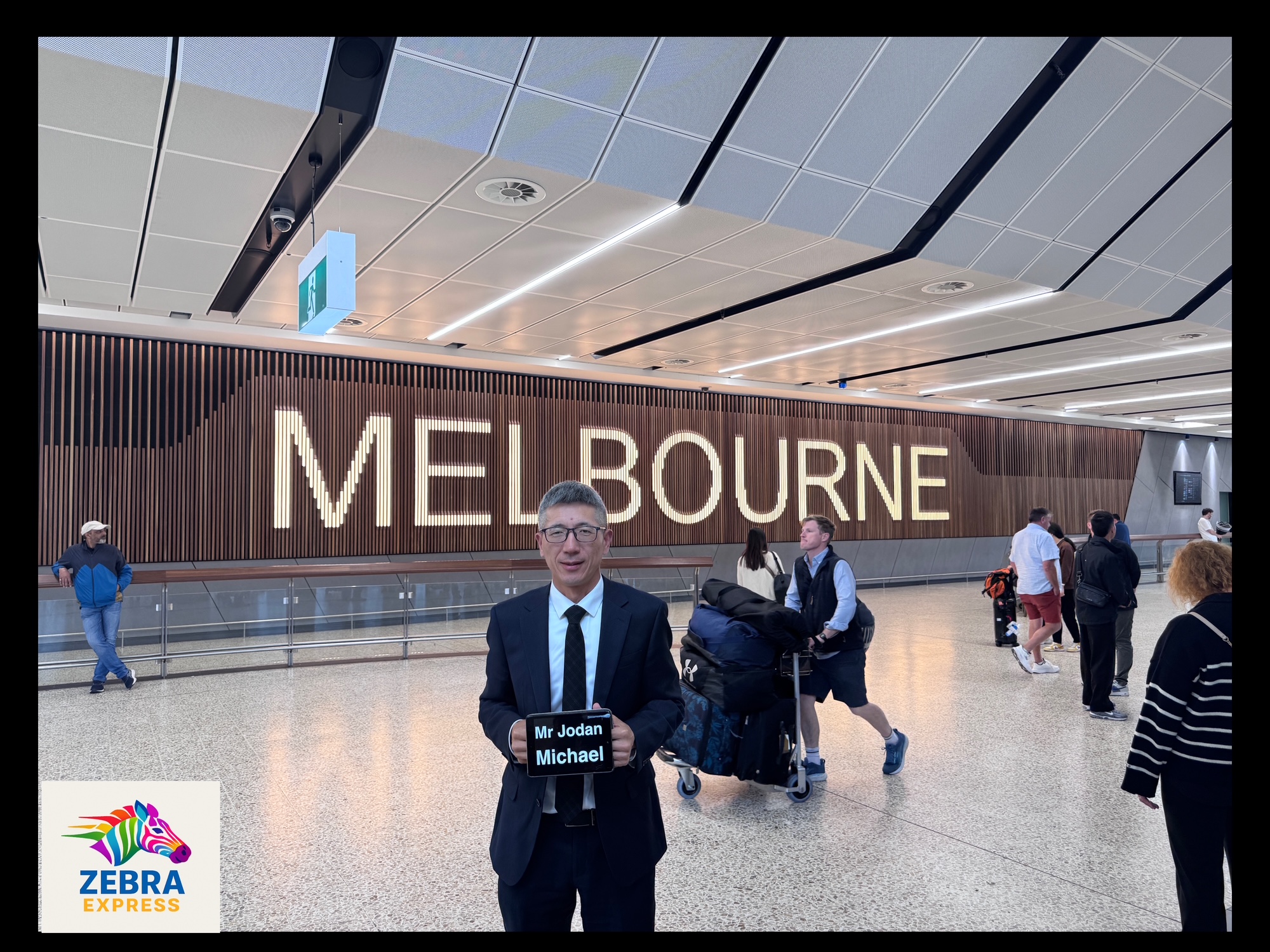 Zebra Express private airport transfer vehicle in Melbourne
